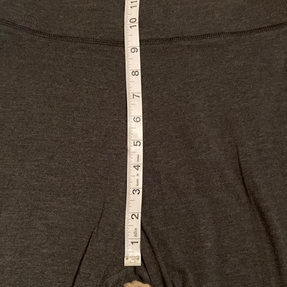 EUC Victoria's Secret PINK LOGO Yoga Pants Leggings Women’s Size M Charcoal Gray - Picture 8 of 9